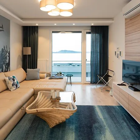 公寓 Lakeviewhome