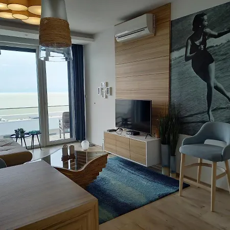 Lakeviewhome *
